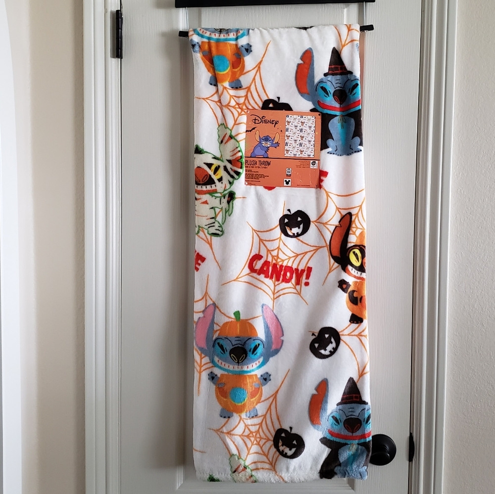 Disney Stitch Gimmie Candy Halloween Plush Blanket 50x70 NWT